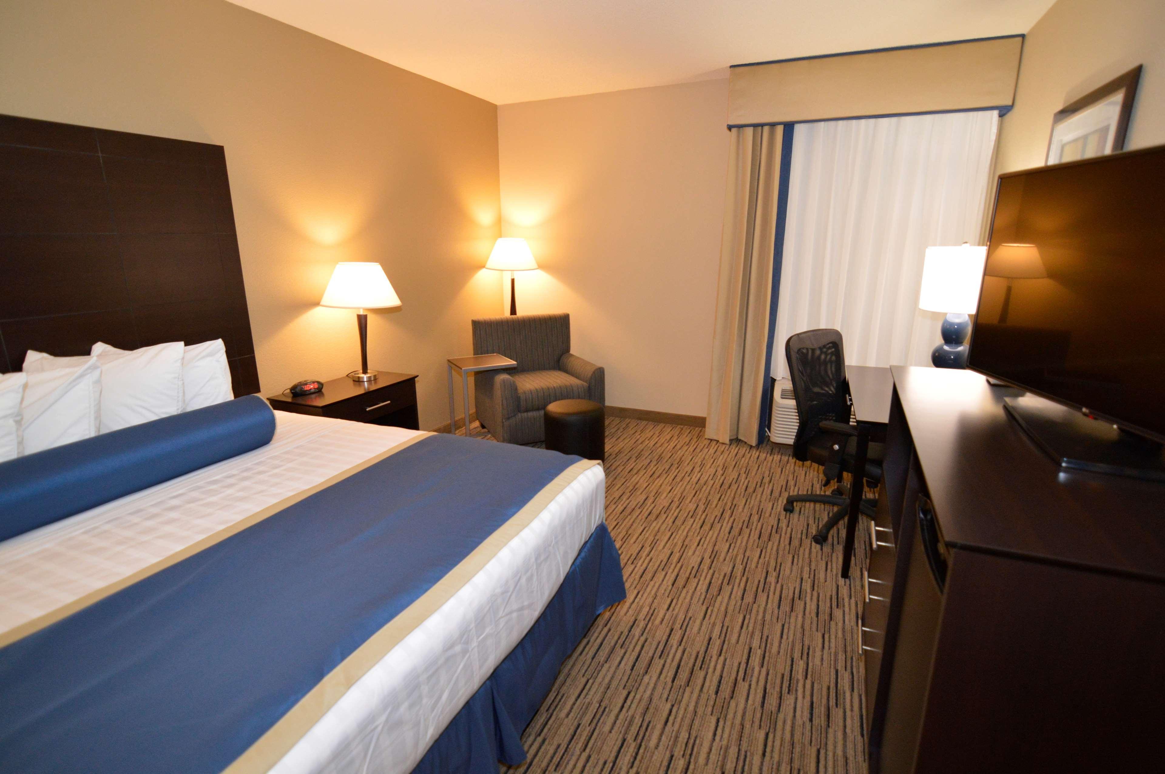 Best Western Ню Олбъни Екстериор снимка
