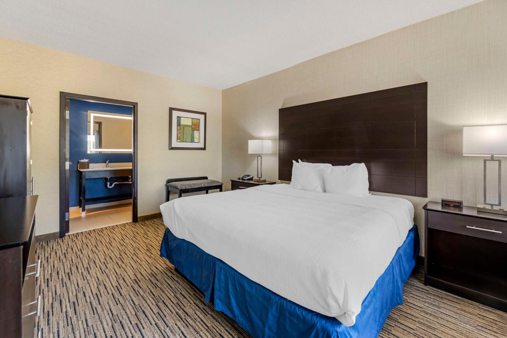Best Western Ню Олбъни Екстериор снимка