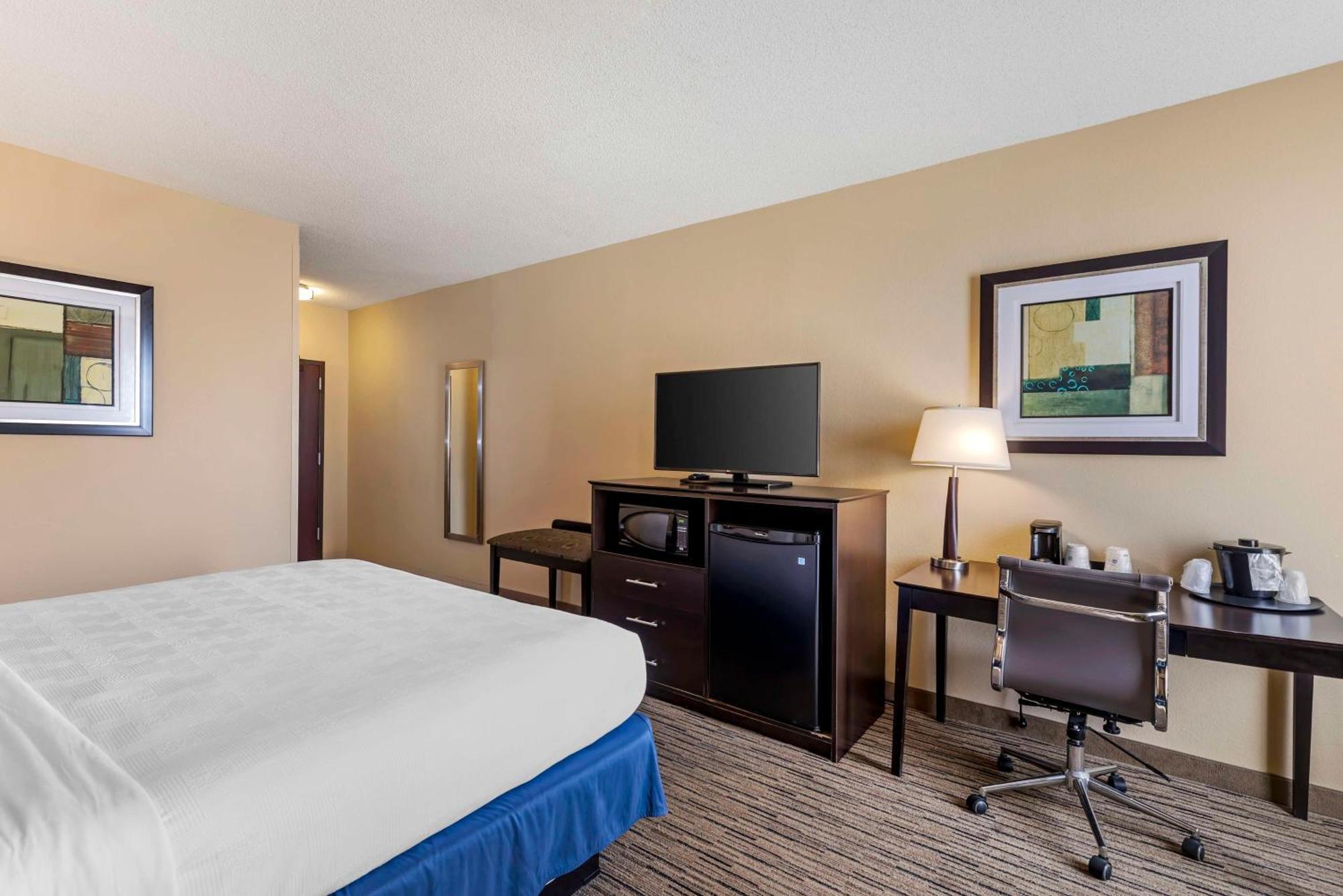 Best Western Ню Олбъни Екстериор снимка