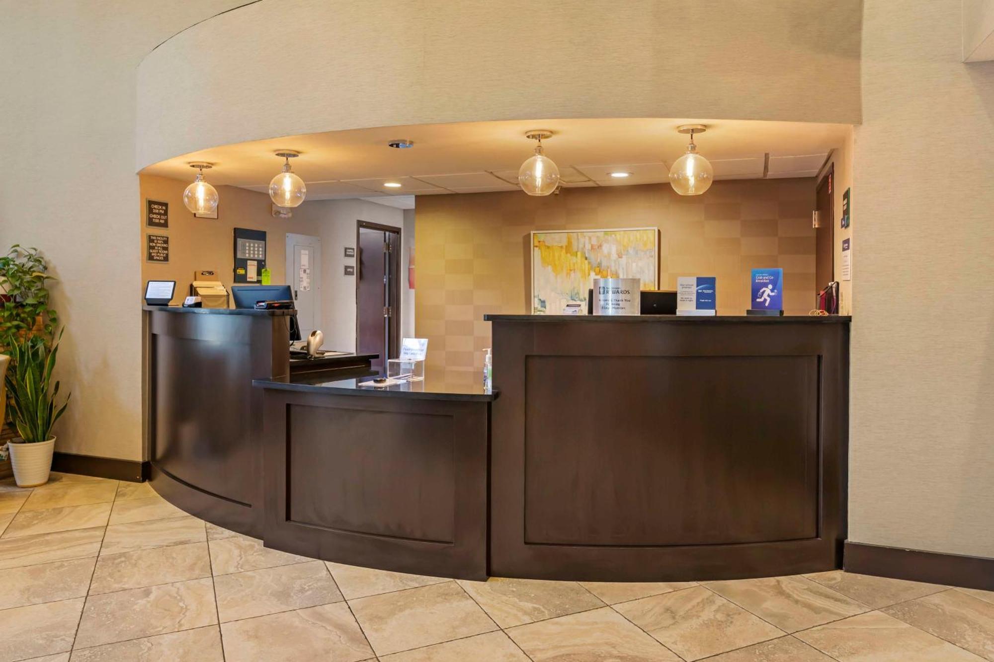 Best Western Ню Олбъни Екстериор снимка
